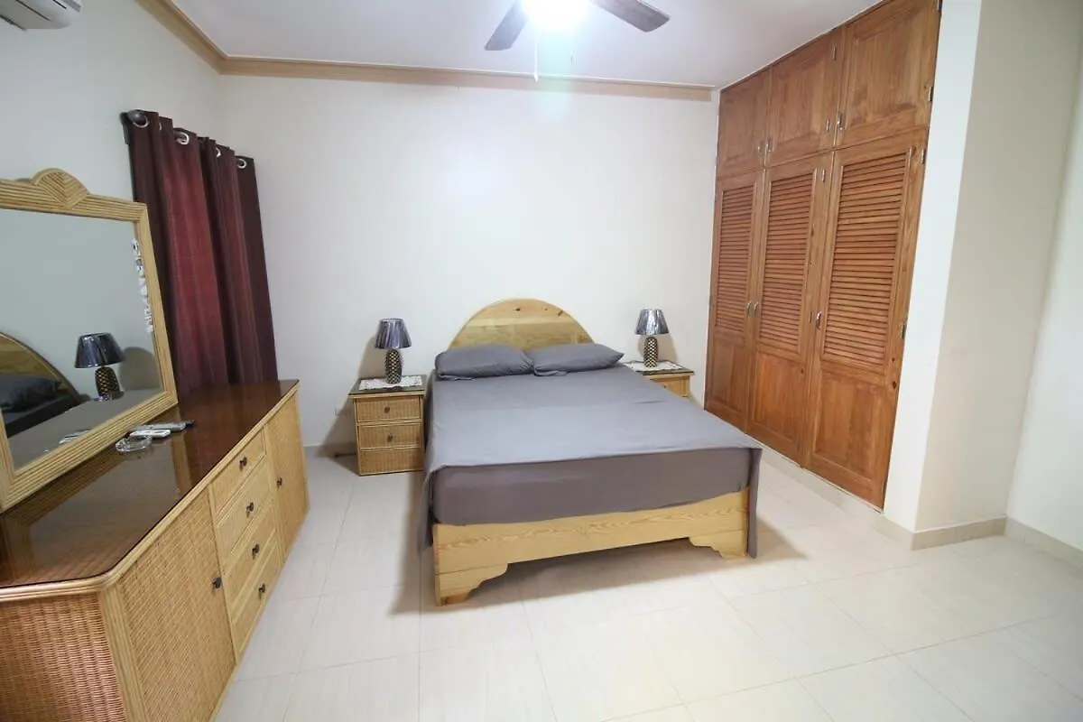 Luxe Comfort 8 Bedroom Villa With Private Pool & Entertainment Sosúa